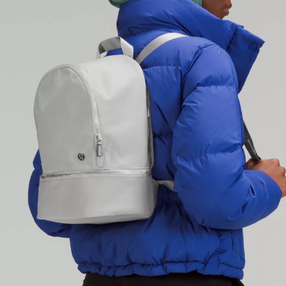 11 L backpack